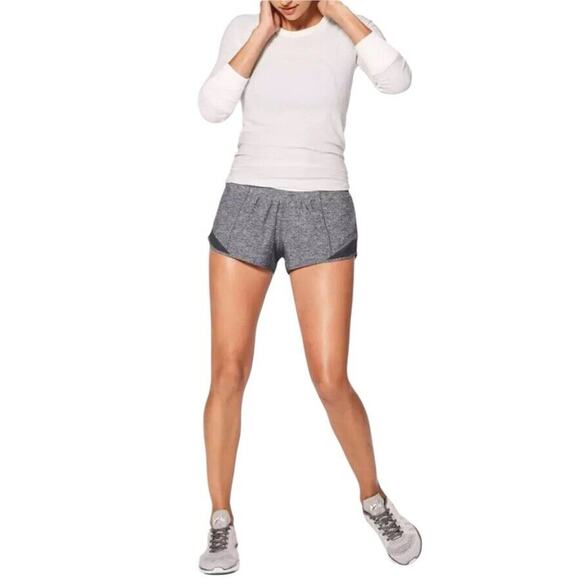 lululemon athletica Pants - Lululemon Hotty Hot Short 2.5" Heather Lux Multi Black/Gray Size 4